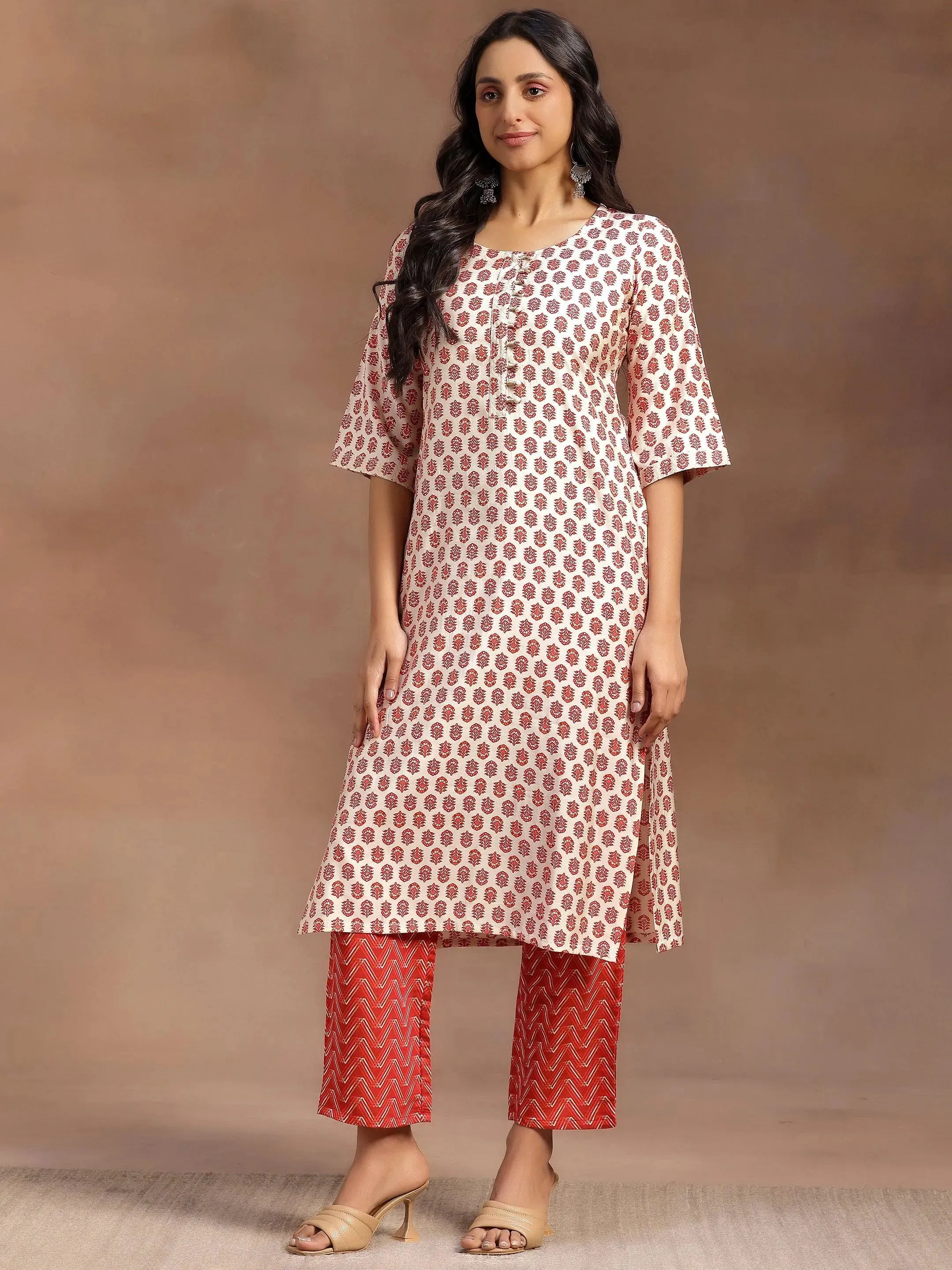 Beige Printed Silk Blend Straight Suit With Dupatta