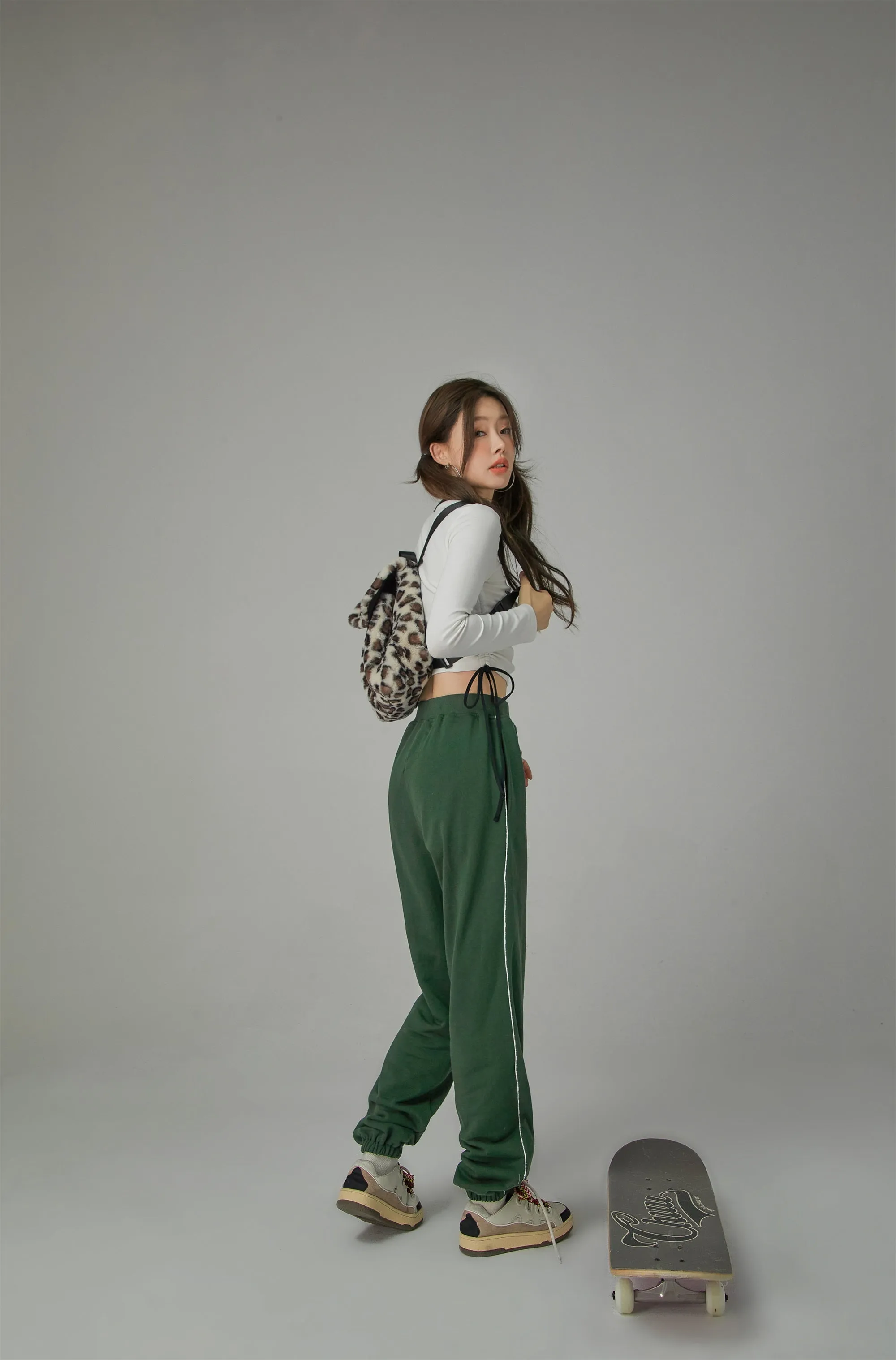 Chuu Girl Jogger Pants
