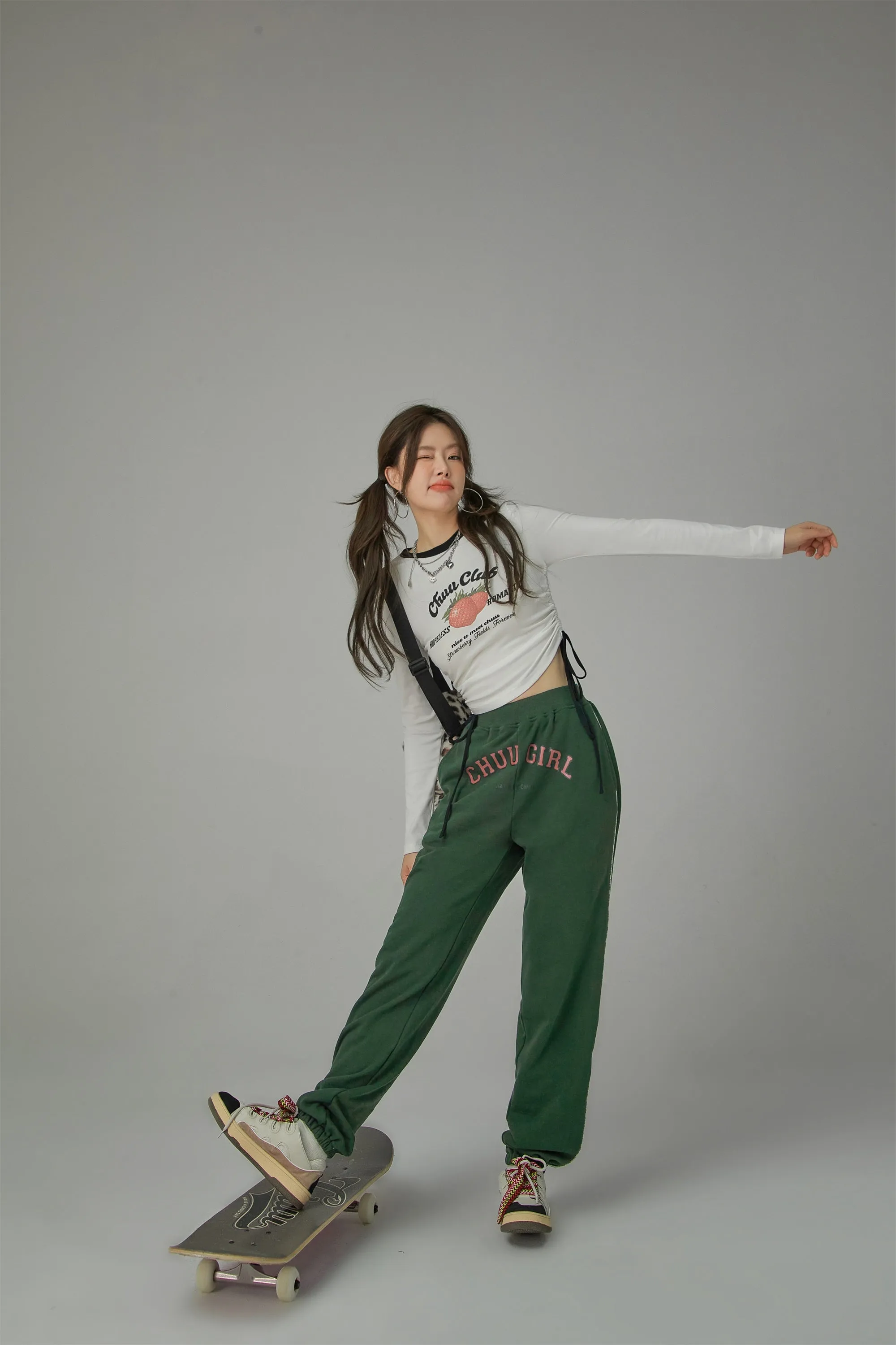 Chuu Girl Jogger Pants