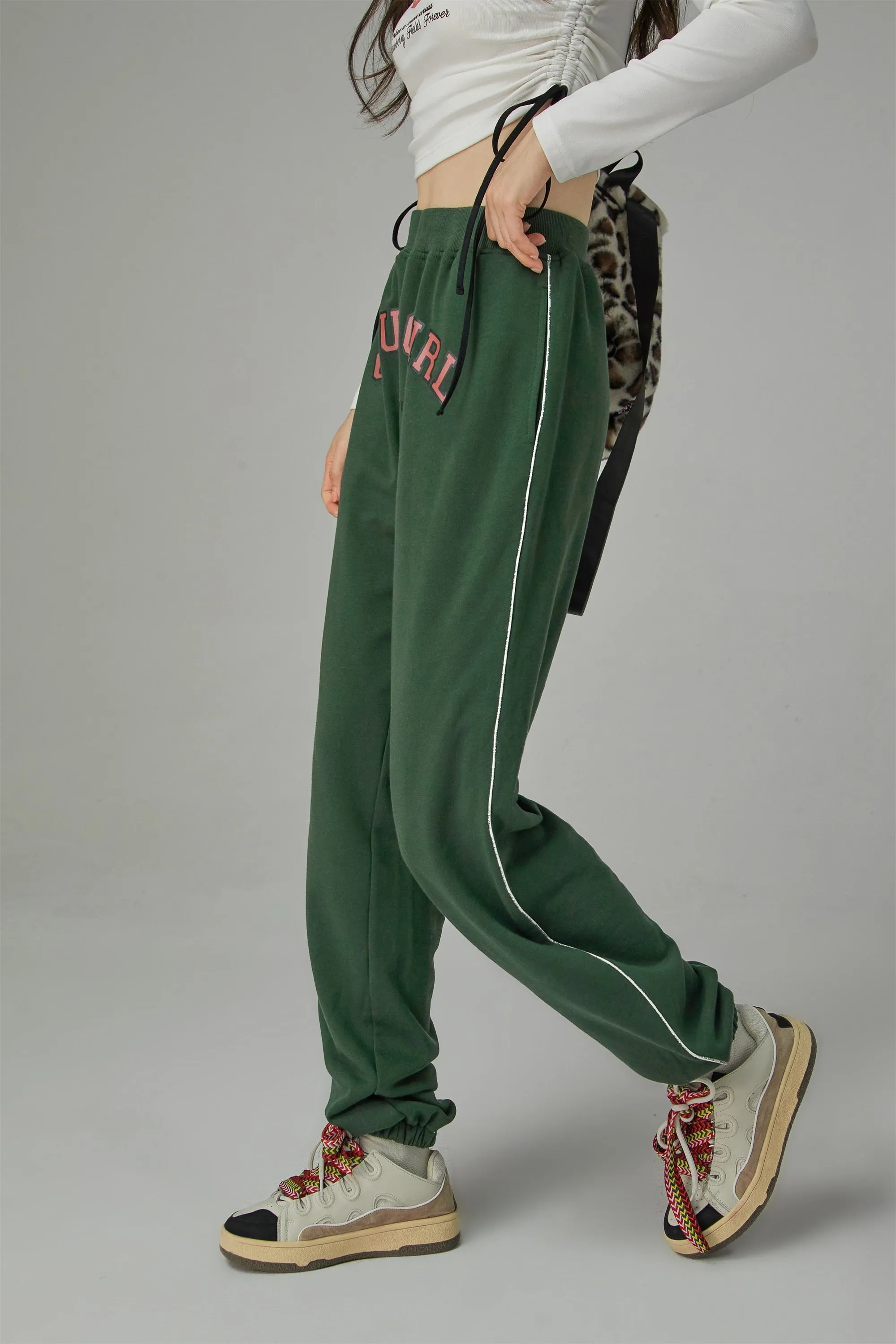 Chuu Girl Jogger Pants